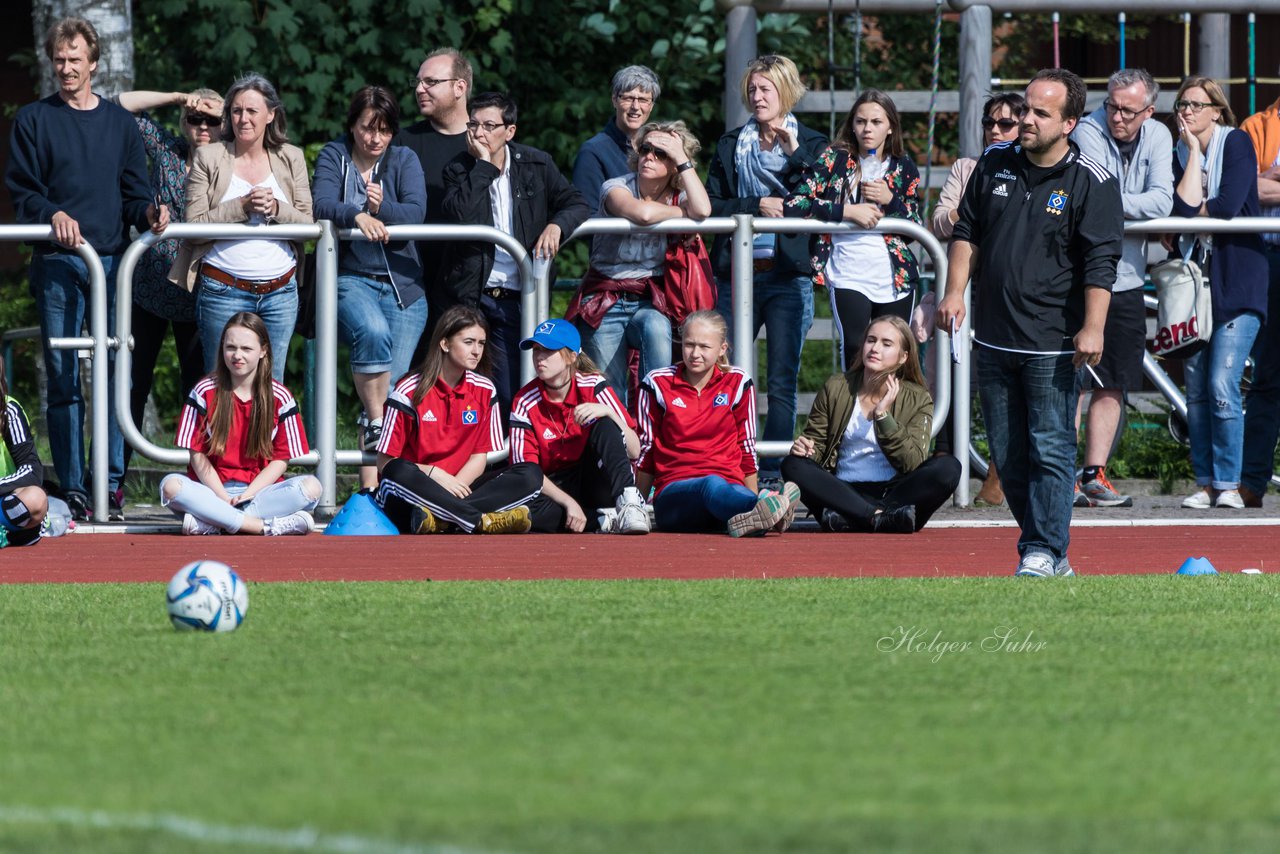 Bild 323 - wBJ SV Henstedt Ulzburg - Hamburger SV : Ergebnis: 0:2